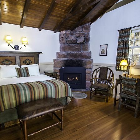 Zion Lodge Спрингдейл Екстериор снимка