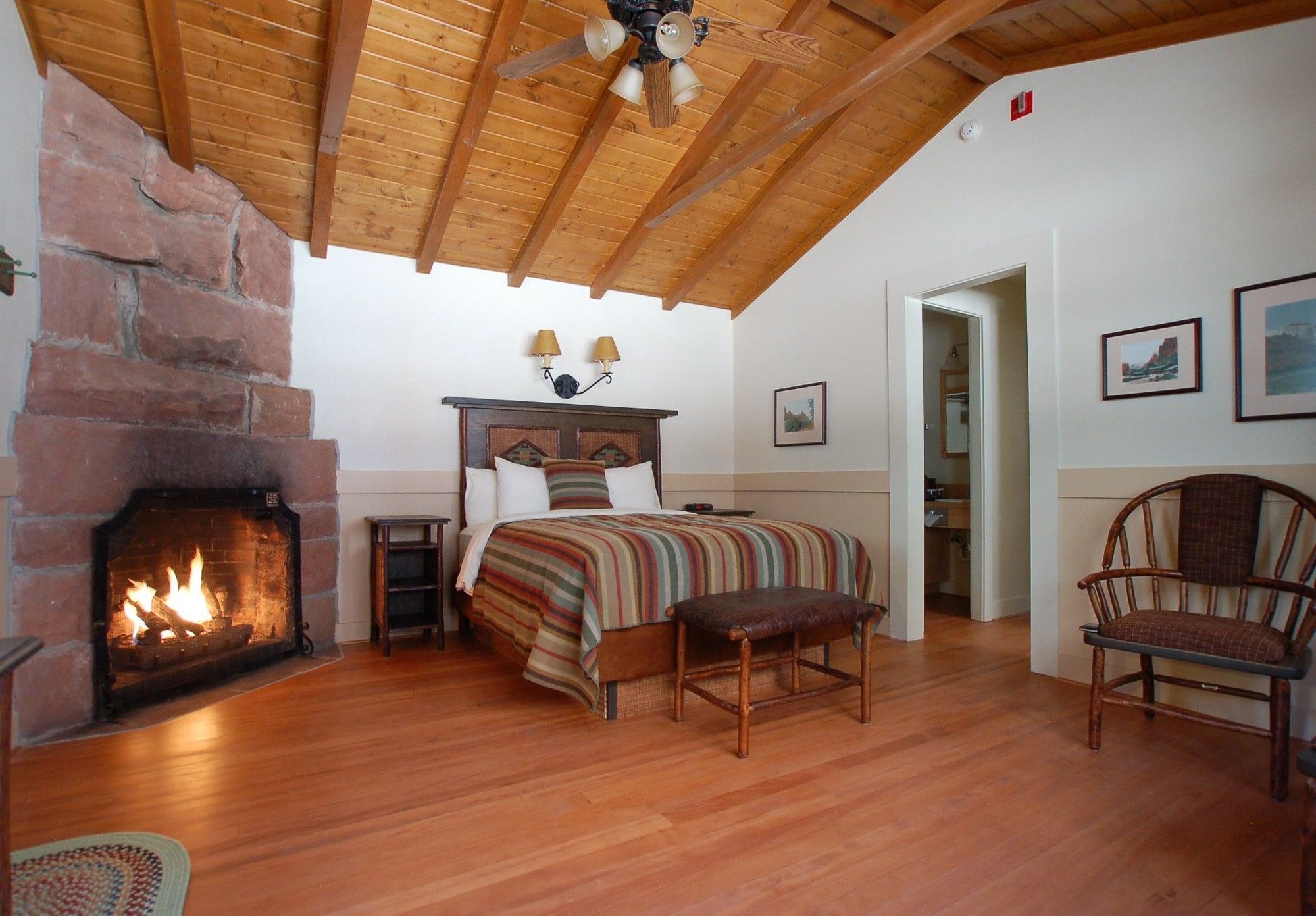 Zion Lodge Спрингдейл Екстериор снимка